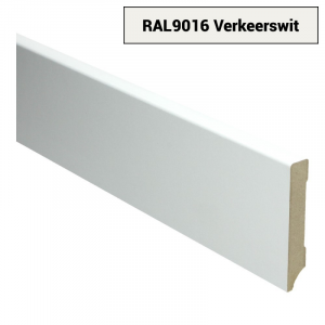 Moderne plint 90×15 Voorgelakt RAL 9016